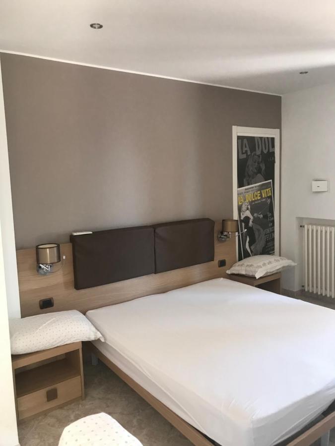 Dolcevita Rooms Arma di Taggia Exterior foto